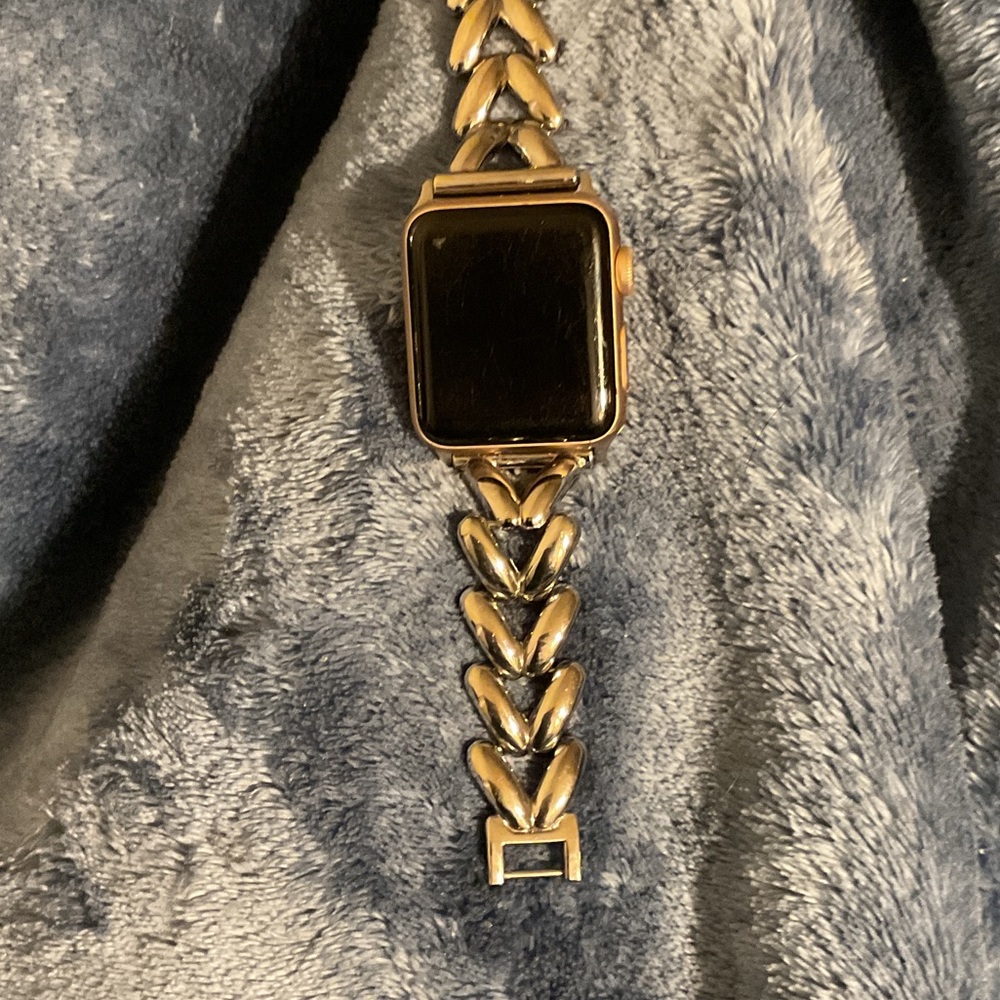 Apple Gold Heart Link Watch Band